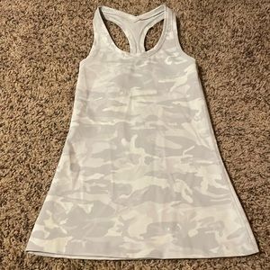 Lululemon razor back